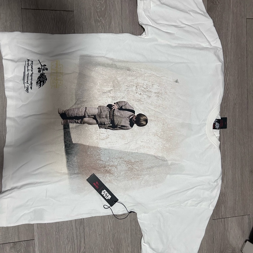 Star Wars White Short Sleeve Graphic Tee - Rear Luke Illustration